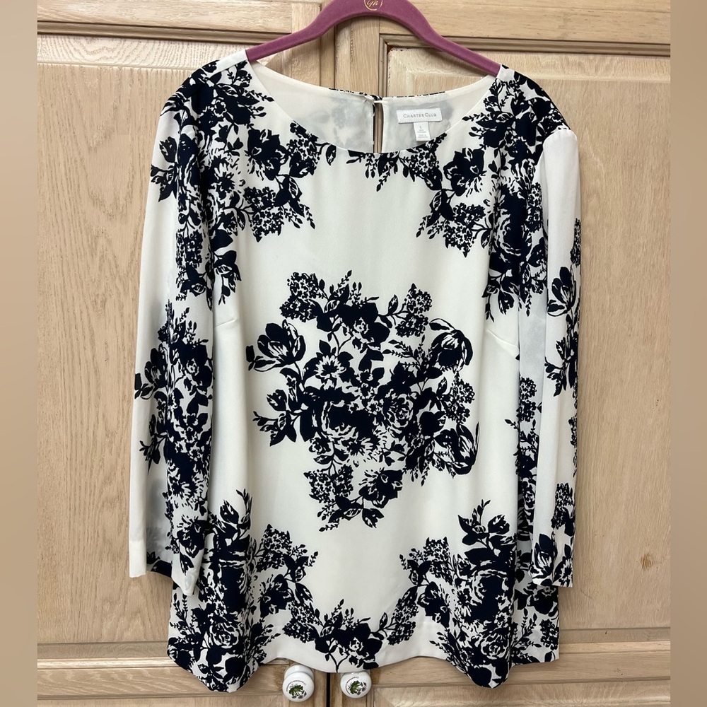 Beautiful floral print blouse Charter Club L